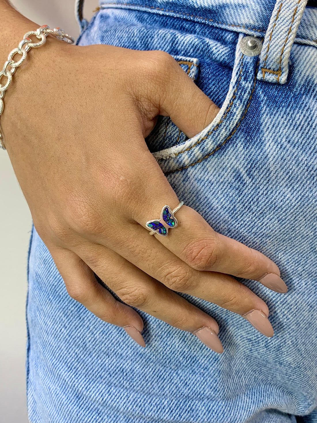 Anel Regulável Borboleta em Opala
