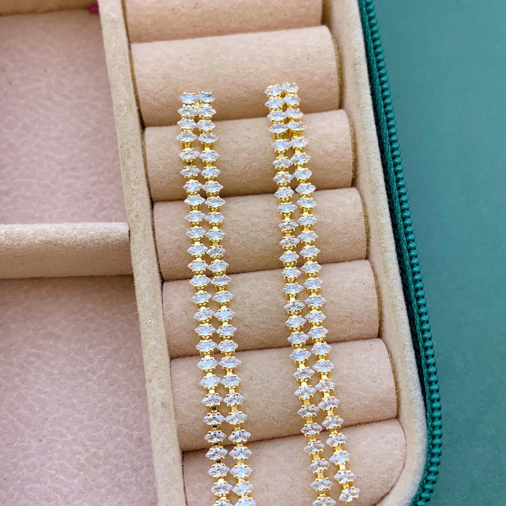 Brinco Franja Zircônia Longo