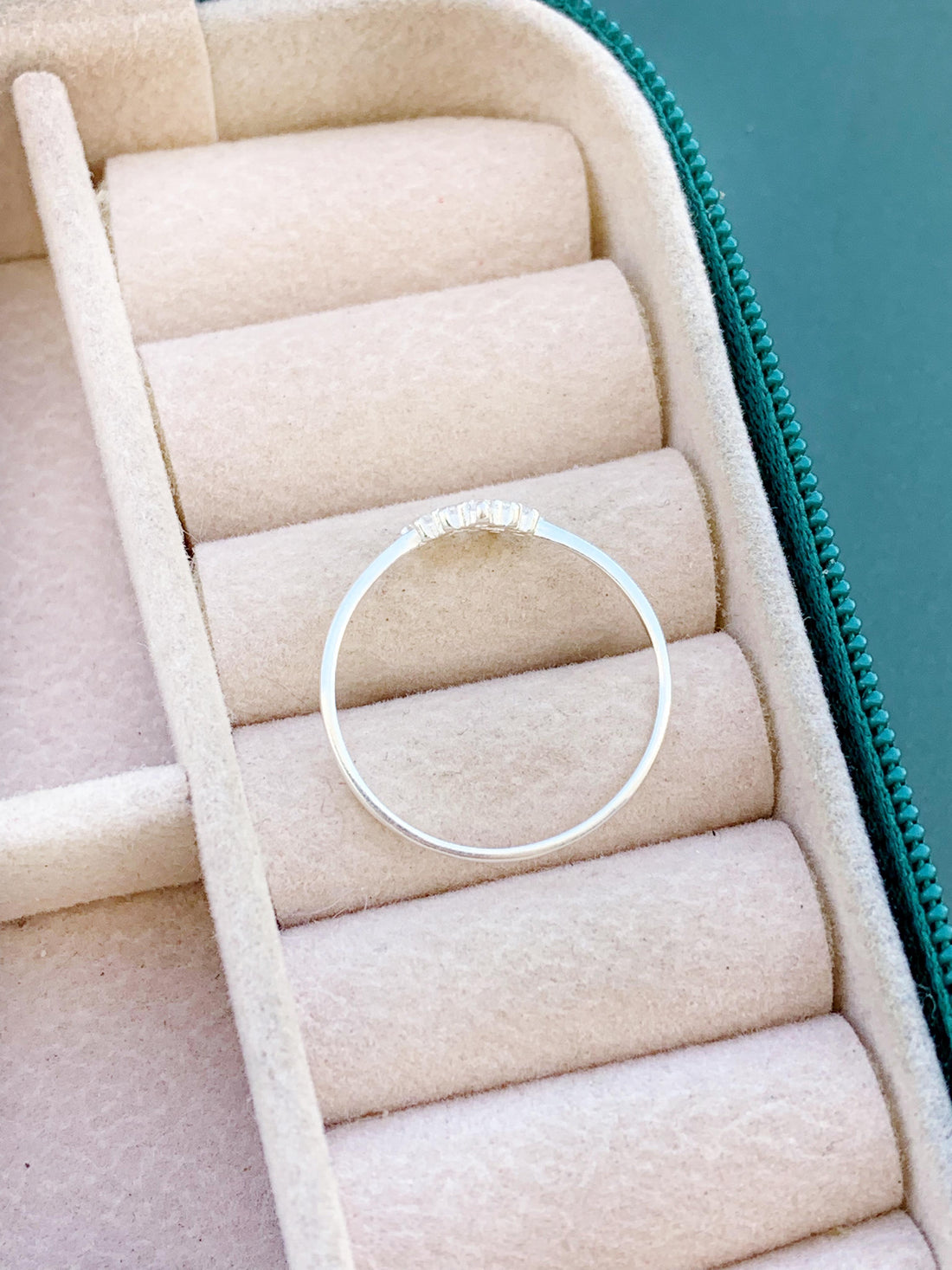 Anel Coração Cravejado Detalhes