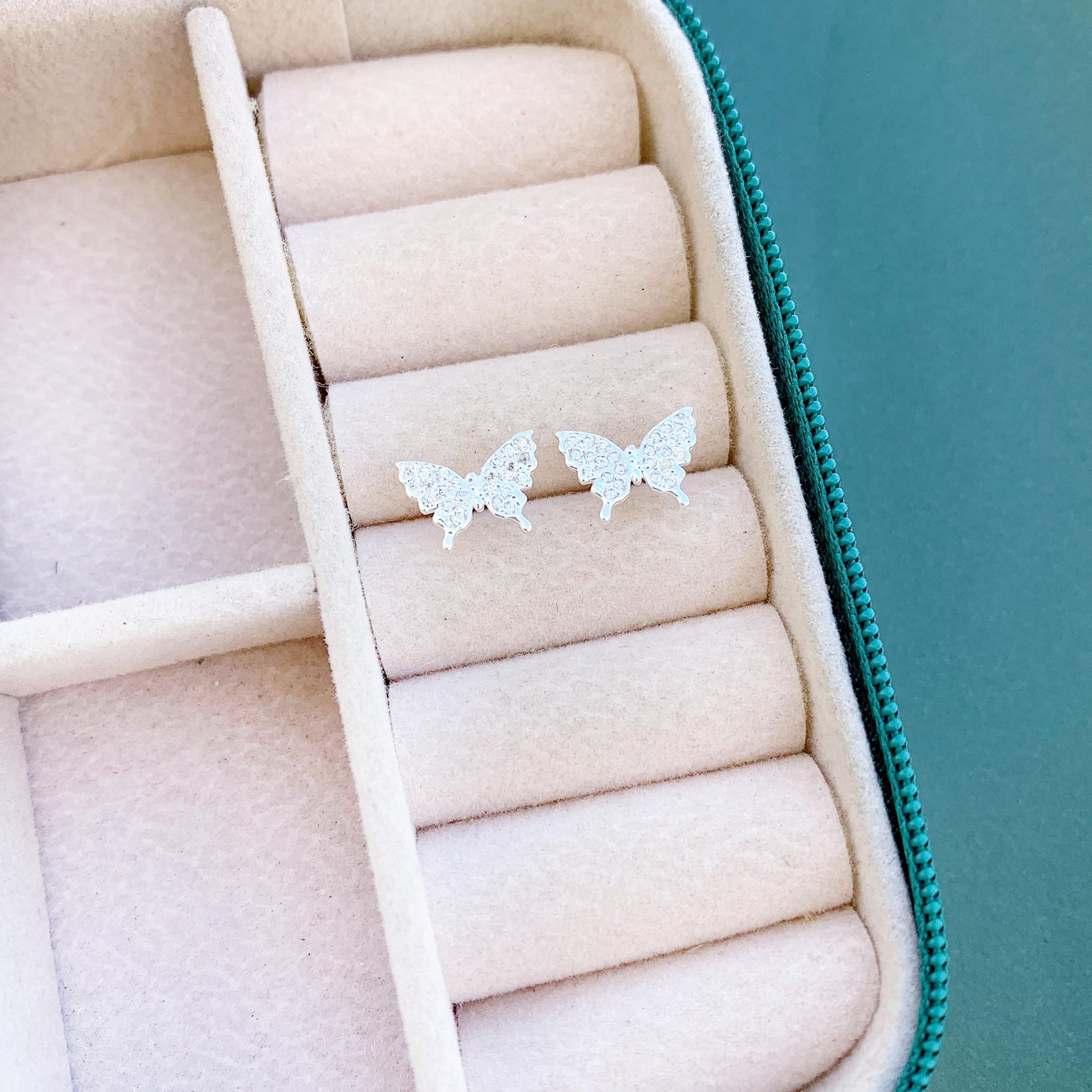 Brinco Borboleta Cravejada II