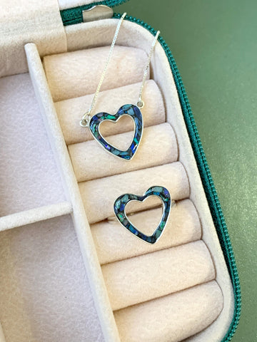 Conjunto Coração Vazado em Opala