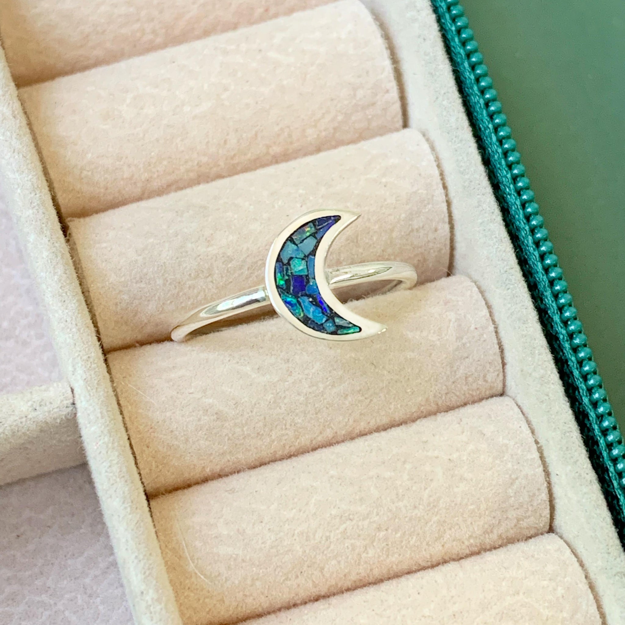 Anel Regulavel Lua em Opala