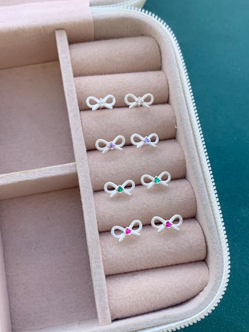 Brinco Lacinho com Pedra