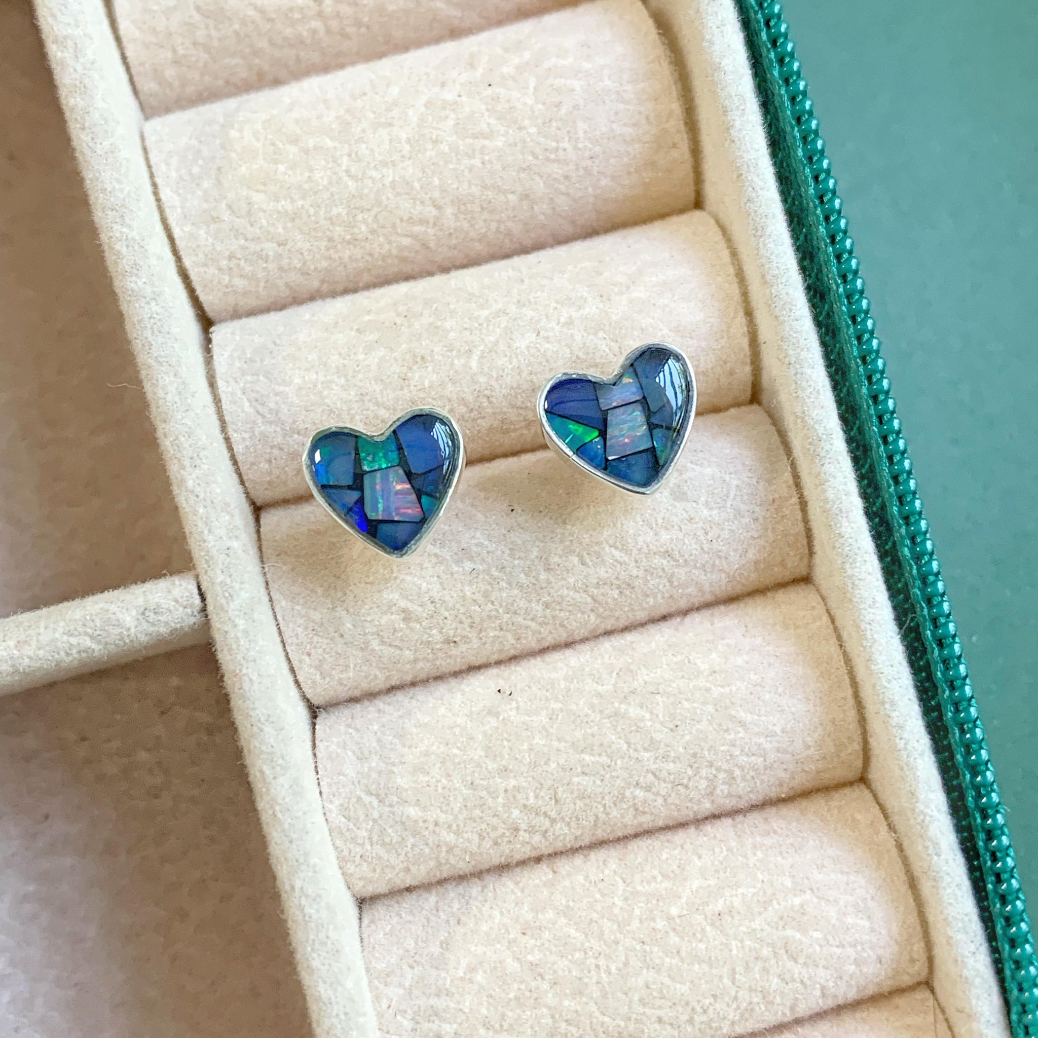 Brinco Coração em Opala P