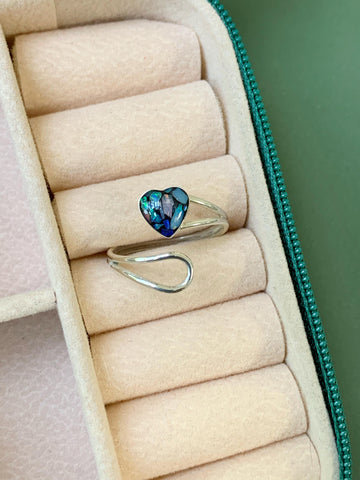 Anel Ajustável Fio Duplo e Coração de Opala