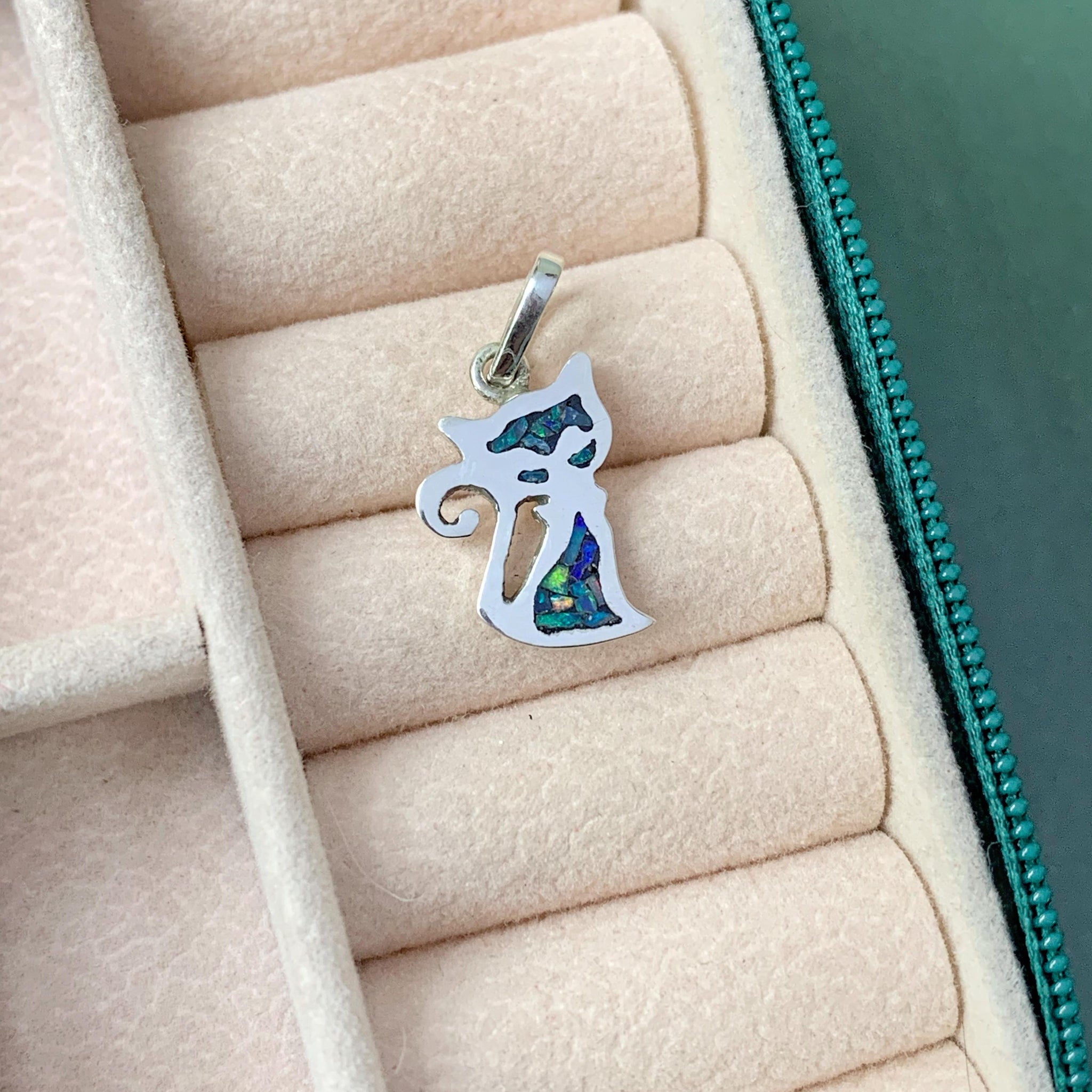 Pingente Gato em Opala