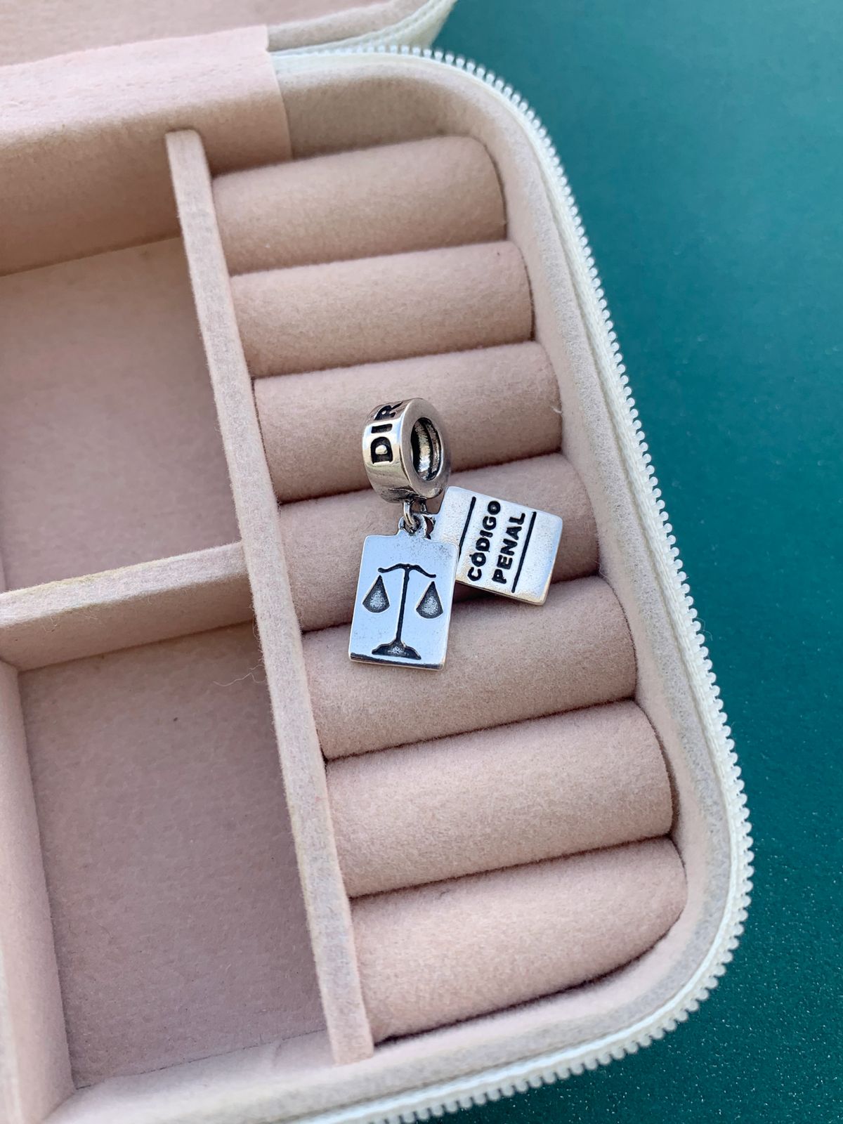 Berloque Símbolos de Direito