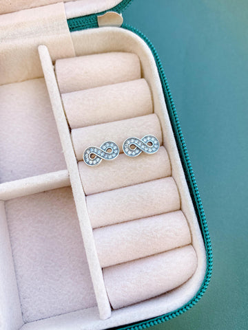 Brinco Infinito Cravejado Pandora