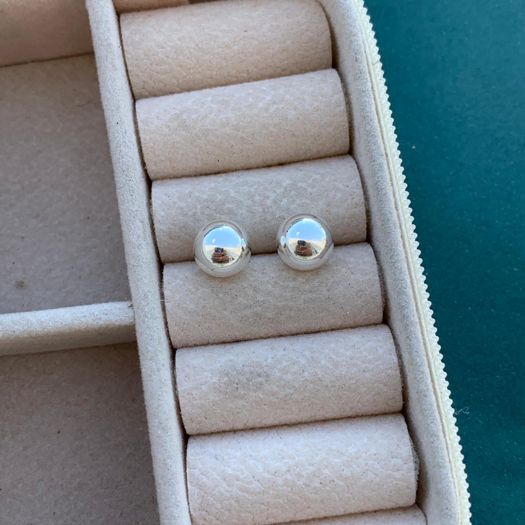 Brinco Bola Prata 8mm