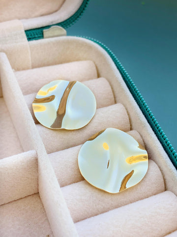 Brinco Martelado Redondo Folheado