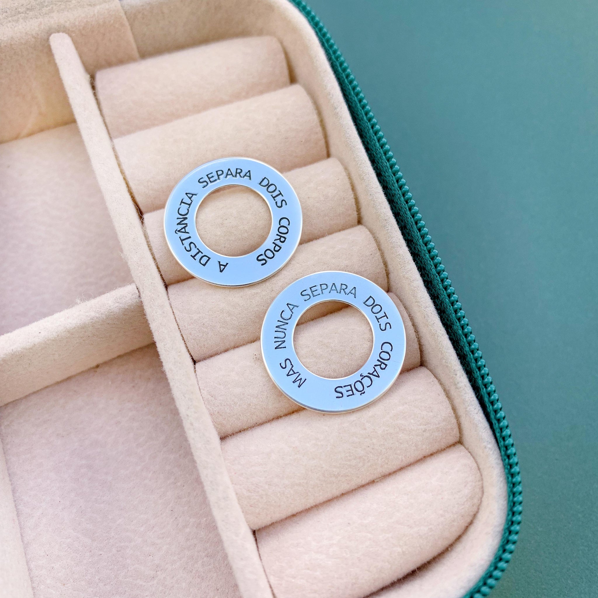 Pingente Conjunto Circulo a Distância