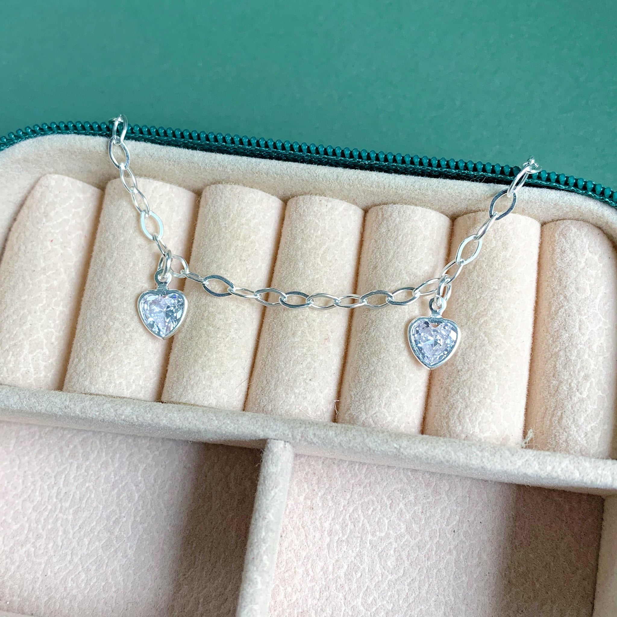 Pulseira com Coração Transparente 2,7g