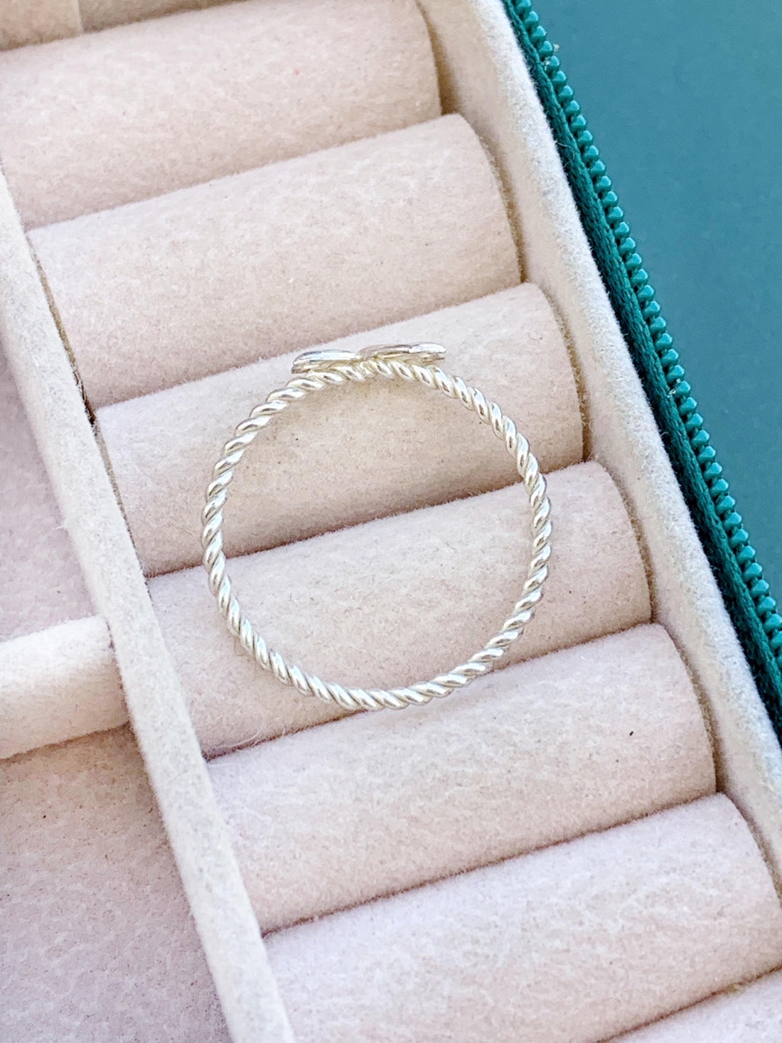 Anel Trabalhado Libélula Prata