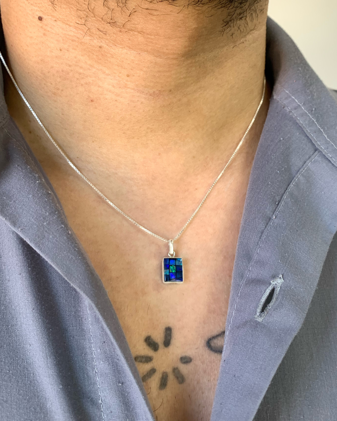 Colar Pingente Retangular em Opala