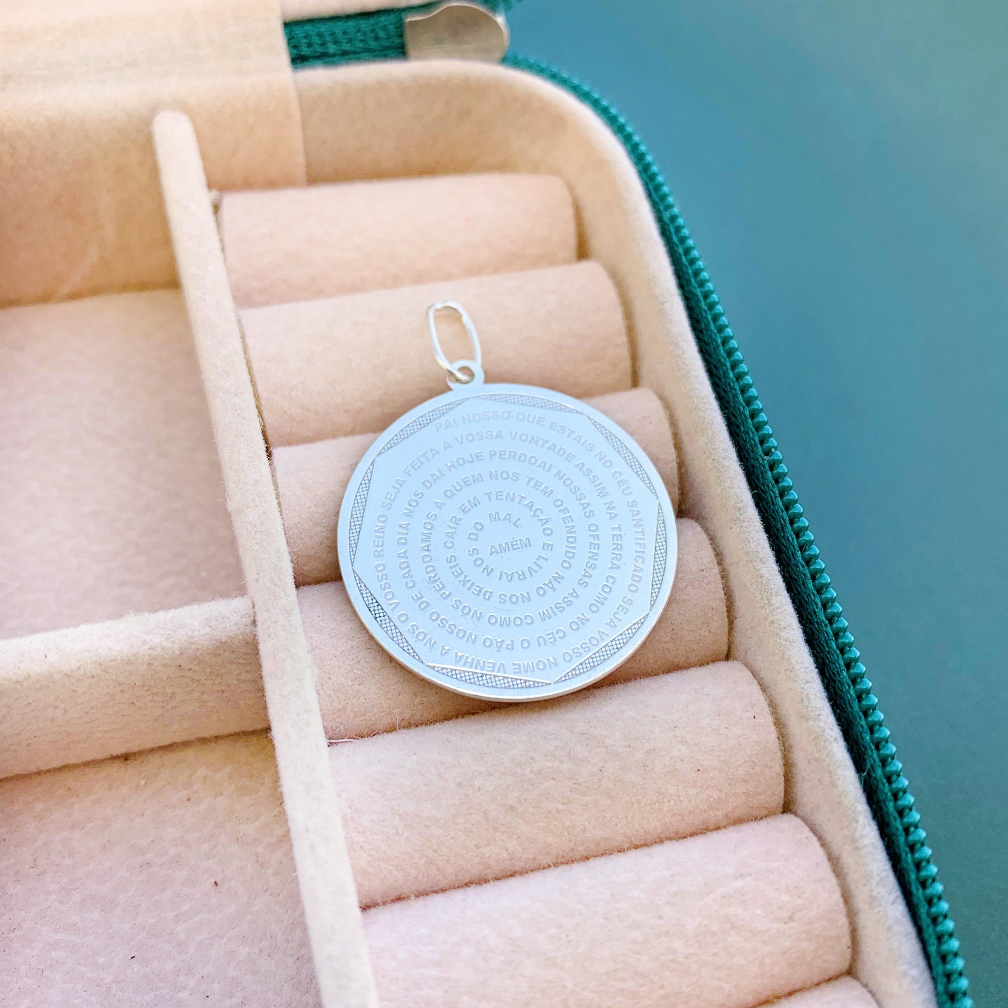 Pingente Pai Nosso G 2,5 cm