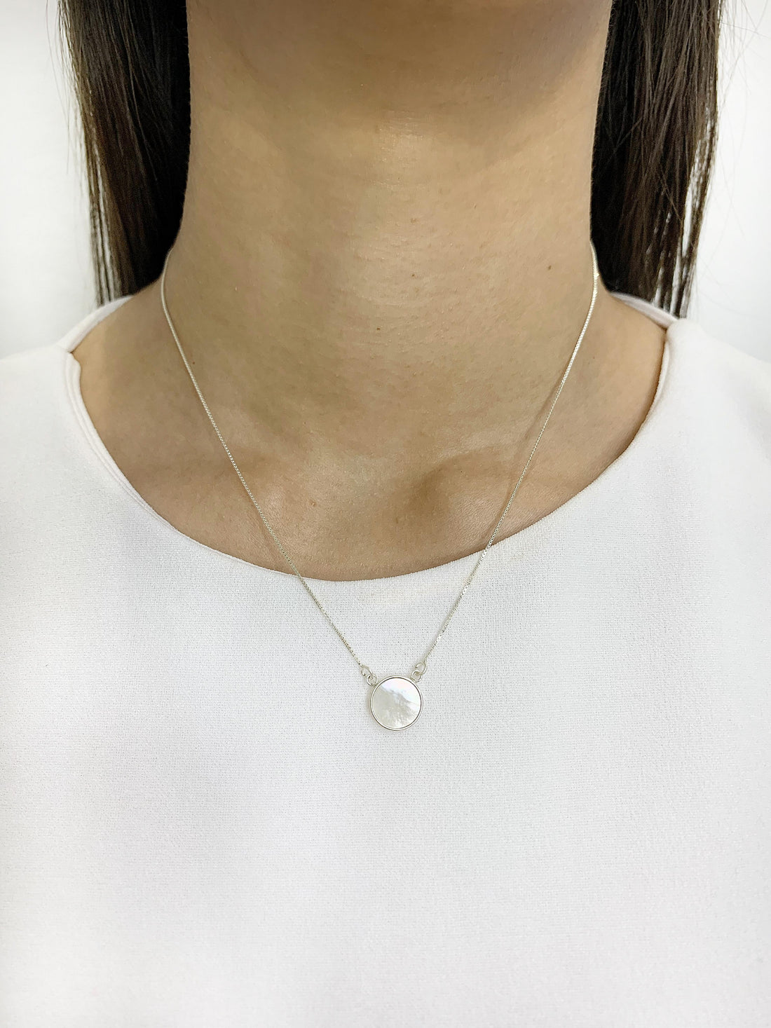 Gargantilha Pingente Madre Pérola Redondo 40cm