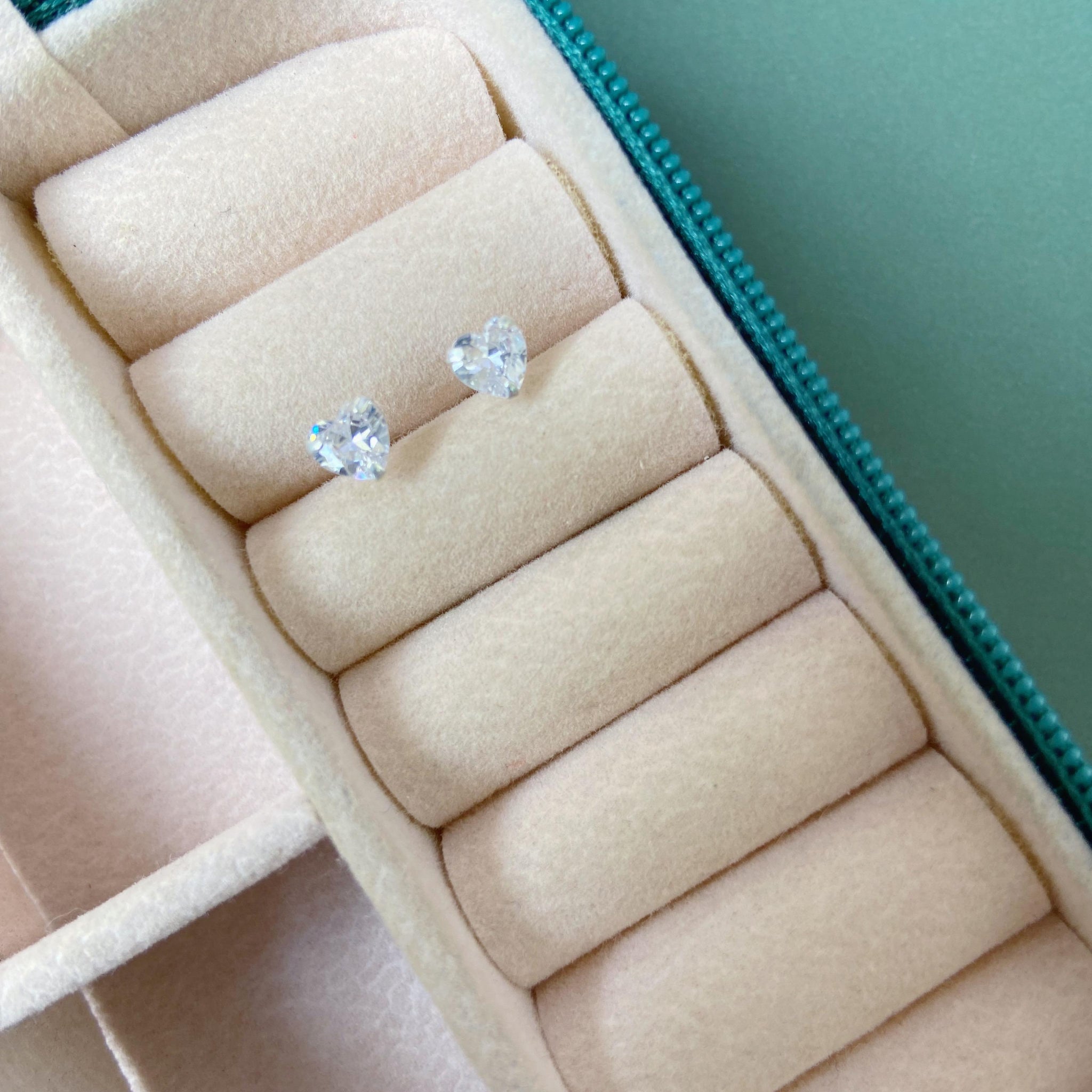 Brinco Coração Ponto de Luz 5mm