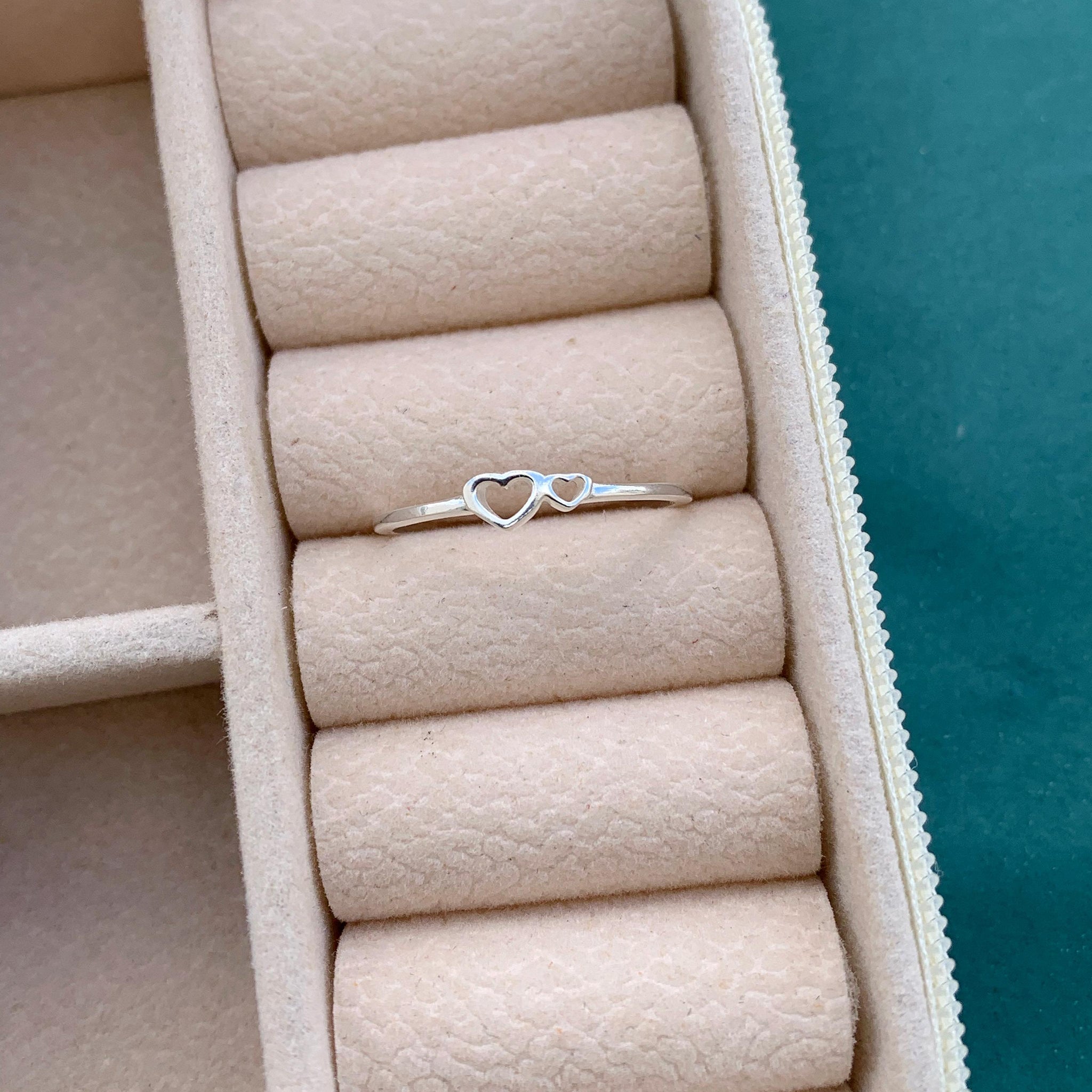 Anel Coração Duplo Vazado