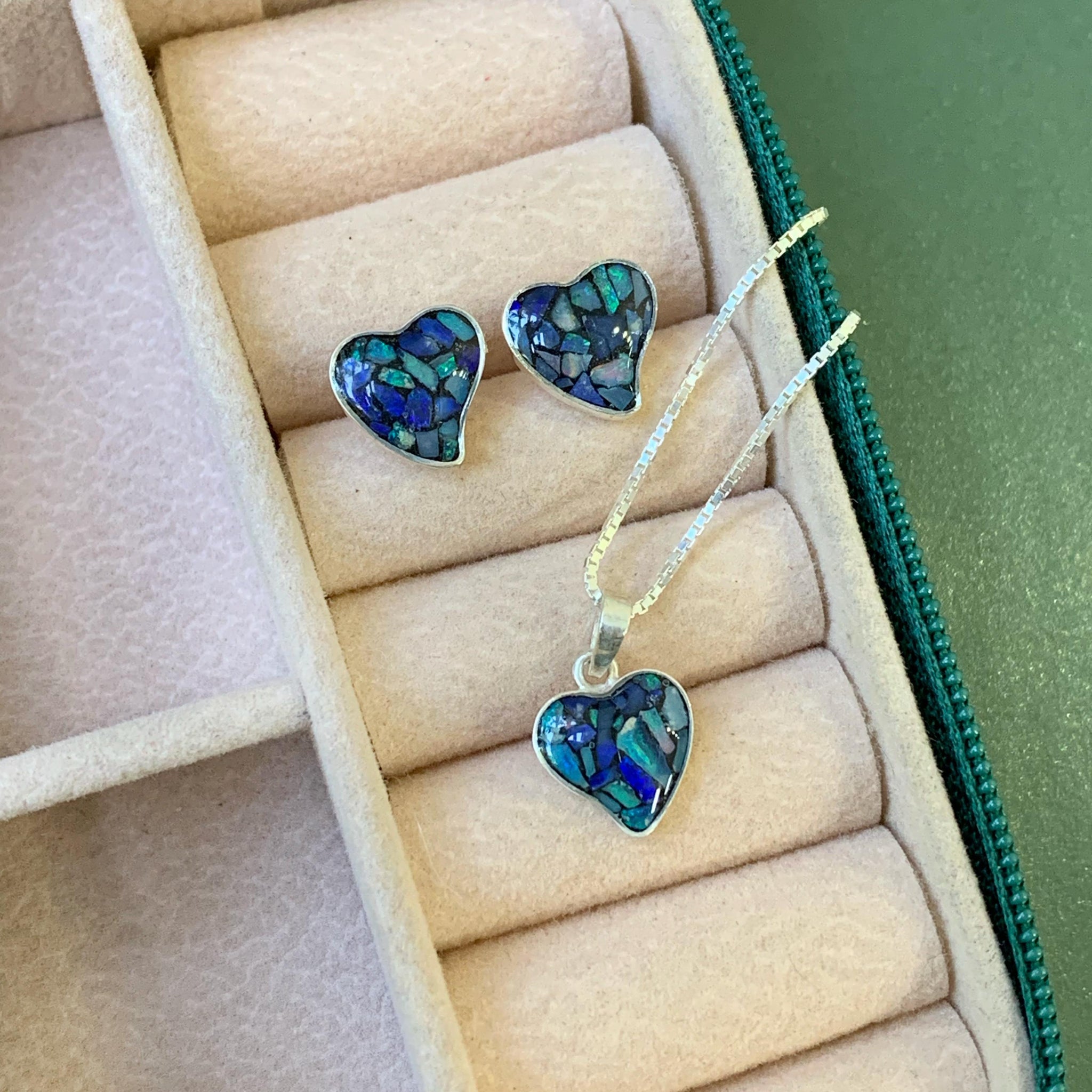 Conjunto Coração Torto em Opala