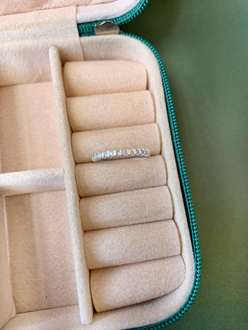 Anel Cravejado Barrinha Ponto de Luz