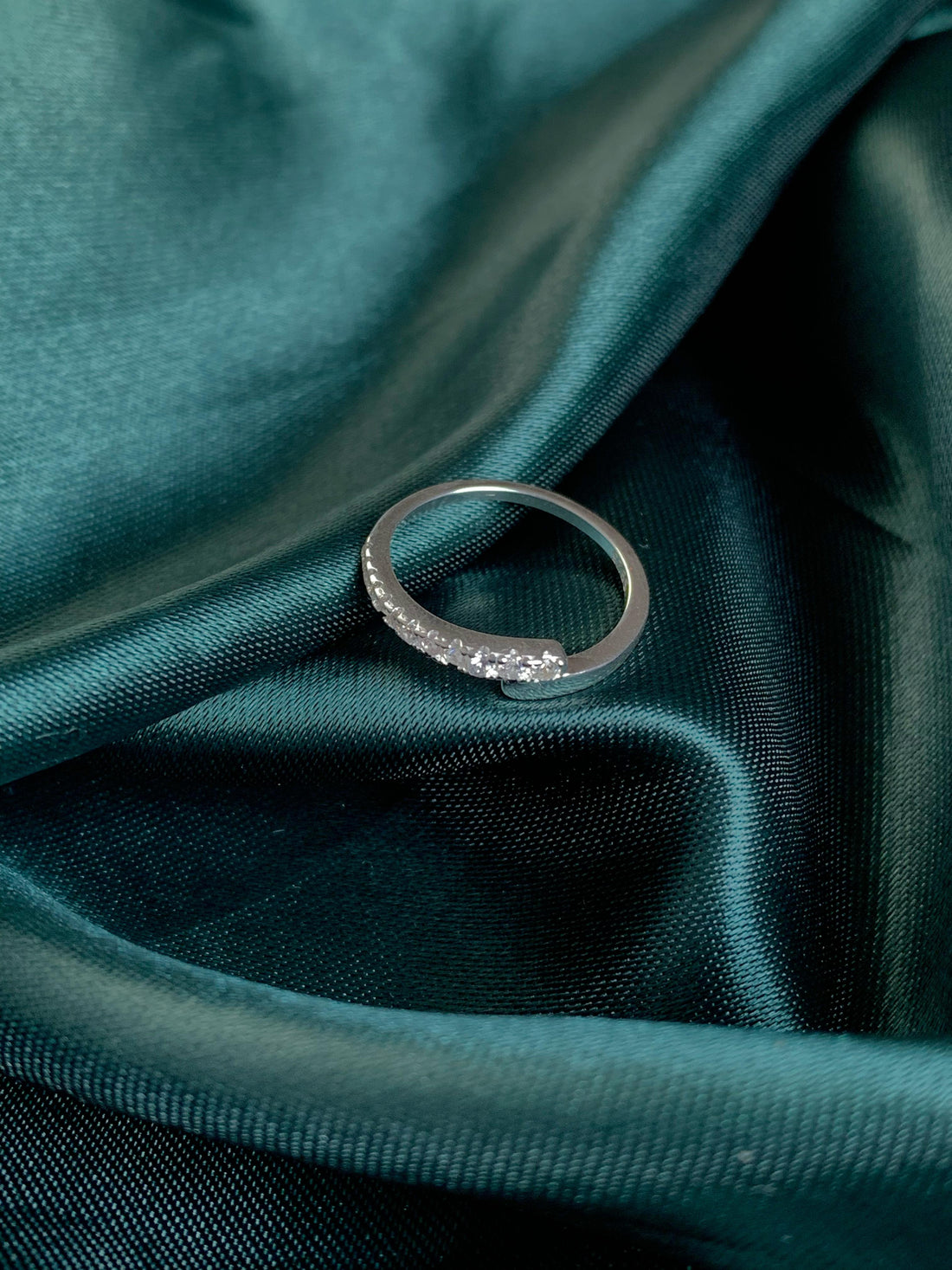 Anel Shine Cravejado e Liso