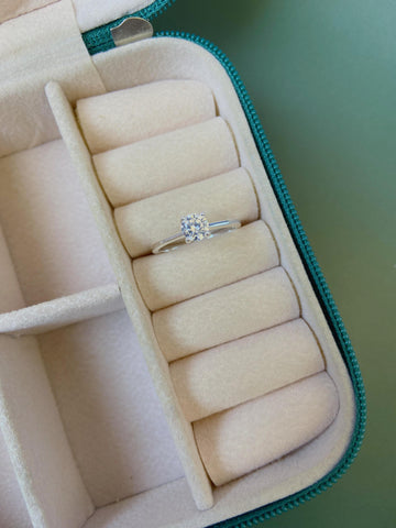 Anel Solitário Gancho