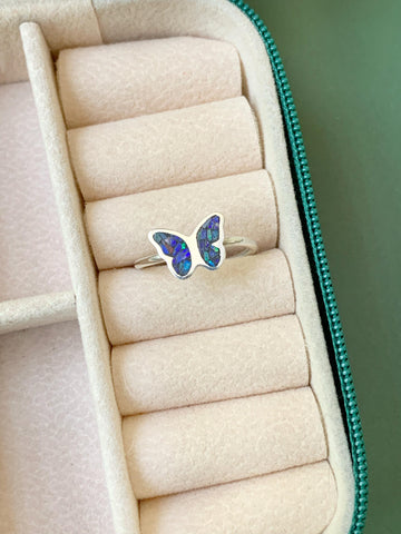 Anel Regulável Borboleta em Opala
