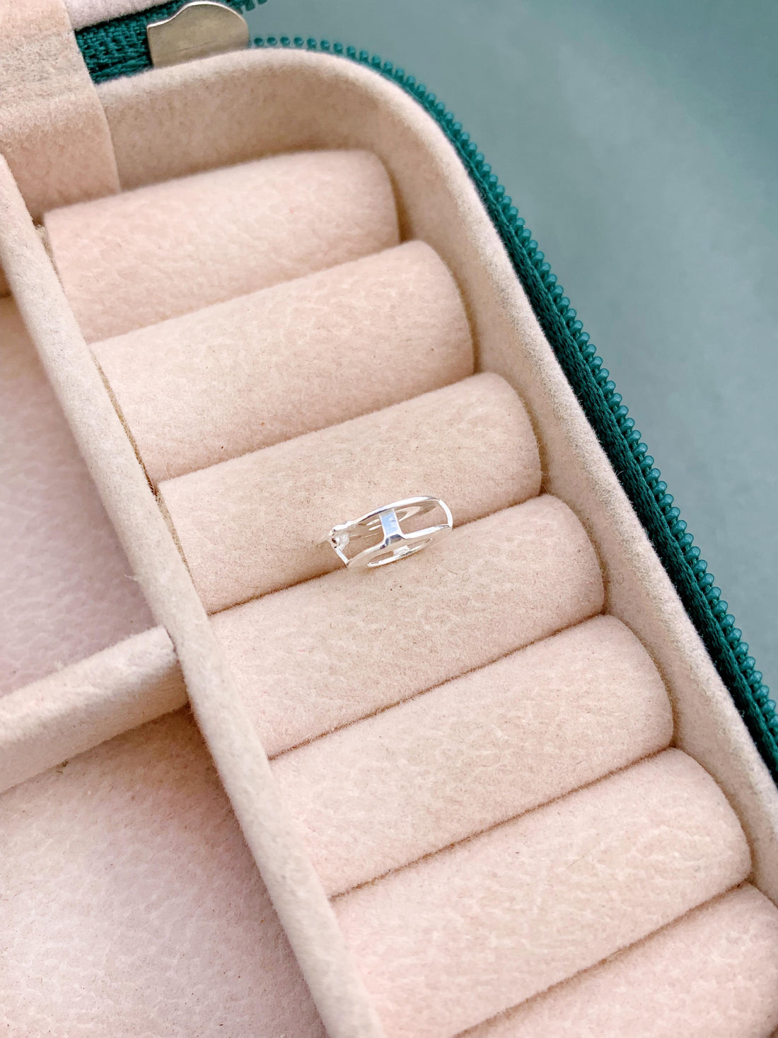 Pingente Menina de Prata