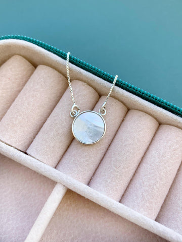 Gargantilha Pingente Madre Pérola Redondo 40cm