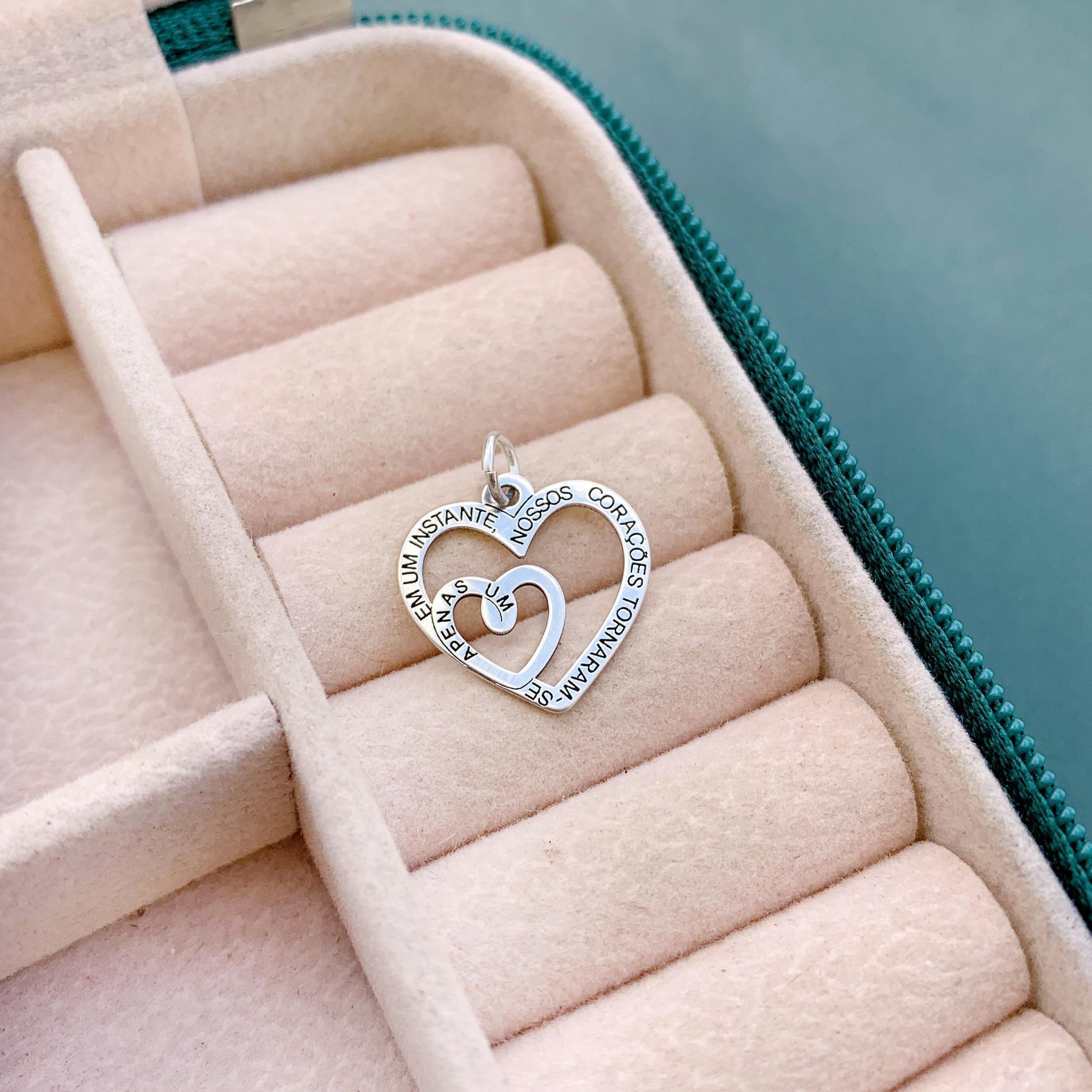 Pingente Coração "Em Um Instante"