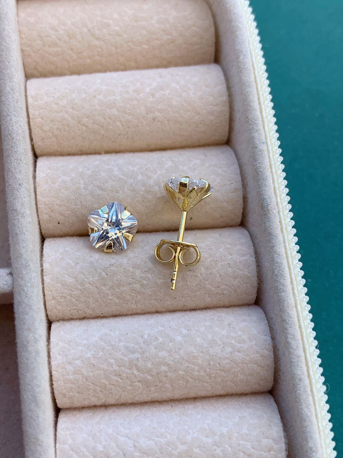 Brinco Flor 7mm Folheado