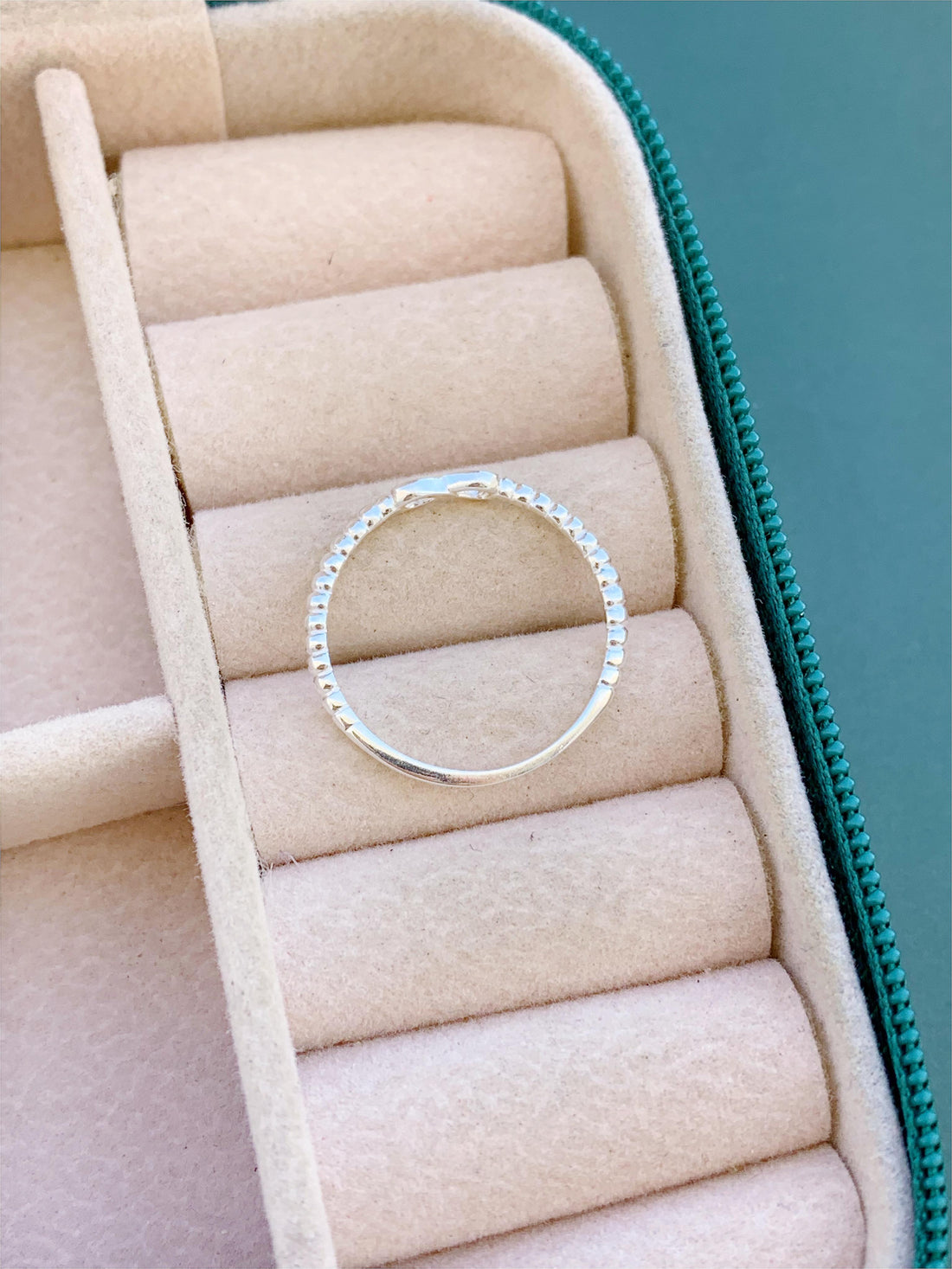 Anel Infinito Bolinha