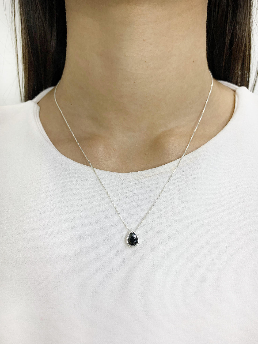 Colar Gota Caixa Alta 45cm