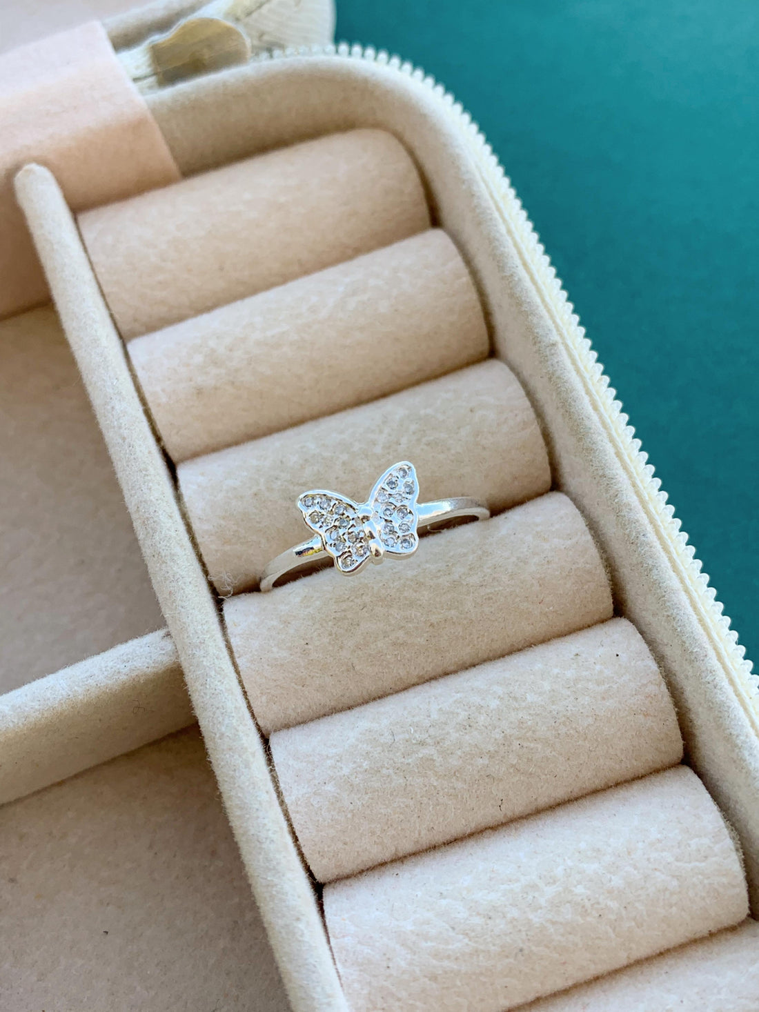 Anel Borboleta Cravejada