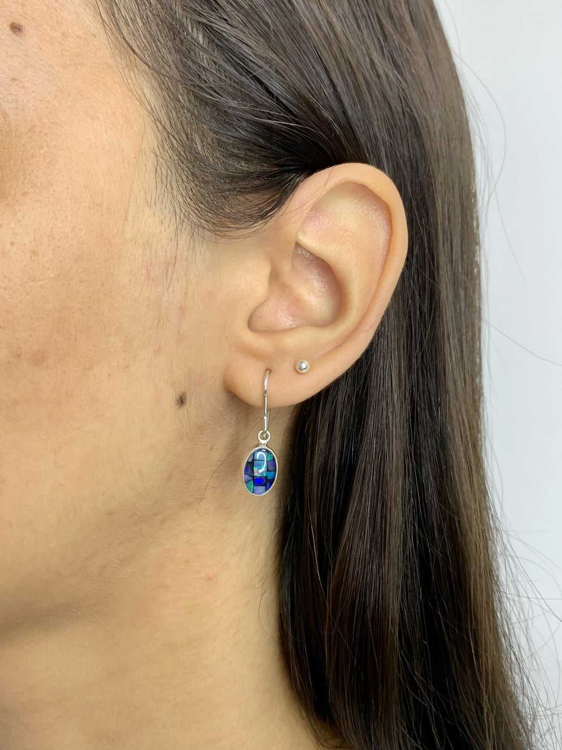 Brinco Oval Pendurado Opala