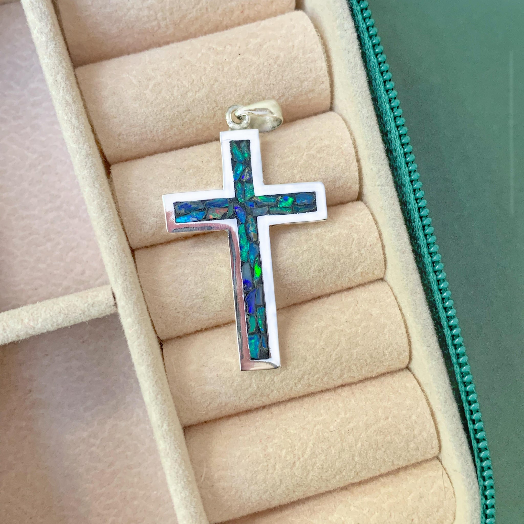 Pingente Cruz em Opala G