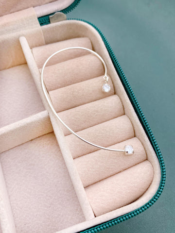 Brinco Contorno de Orelhas Pontos Luz Zirconia Prata