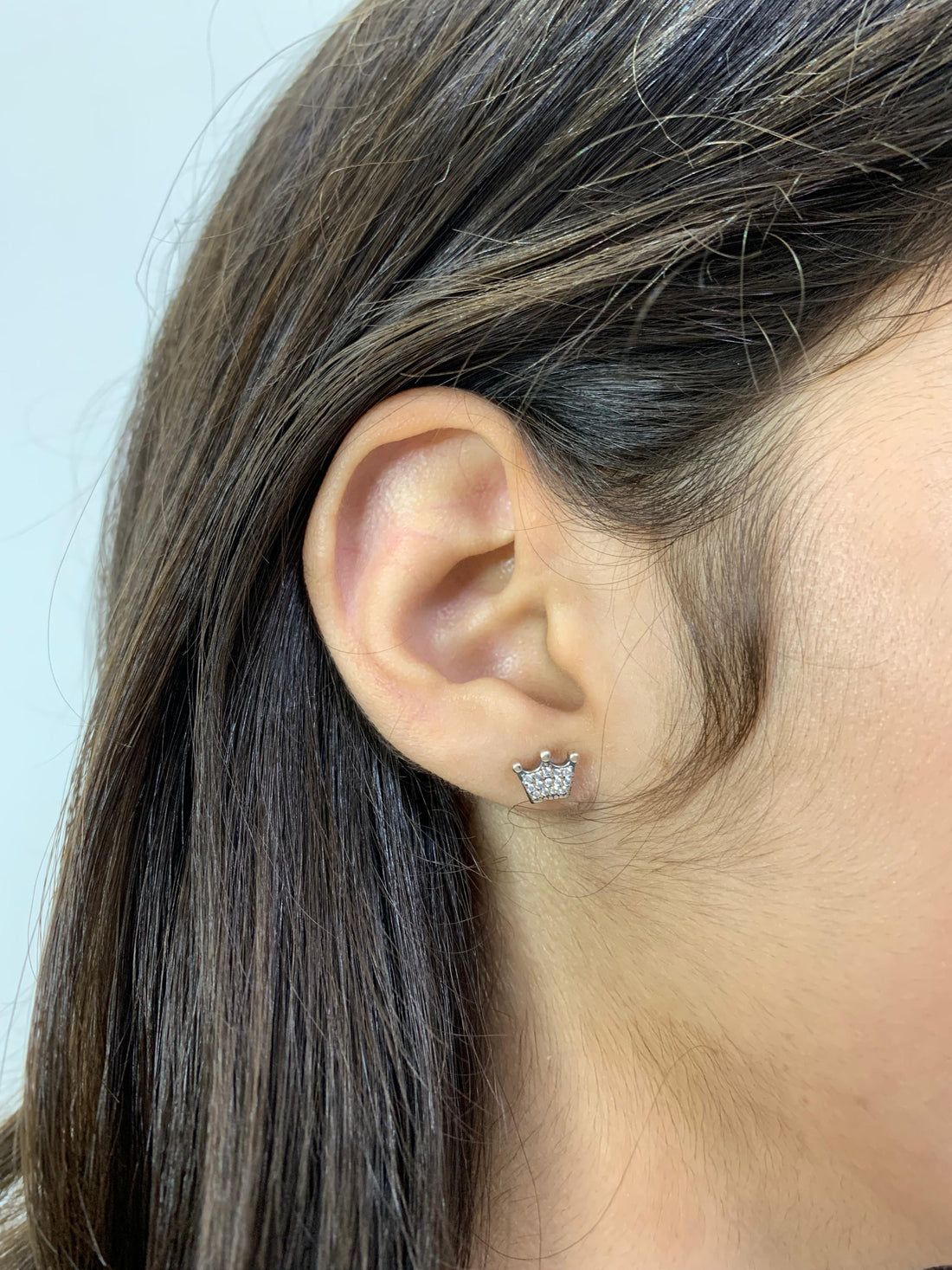 Brinco Coroa Cravejada