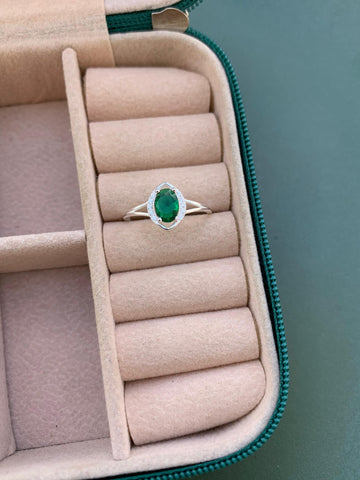 Anel Cravejado Pedra Verde