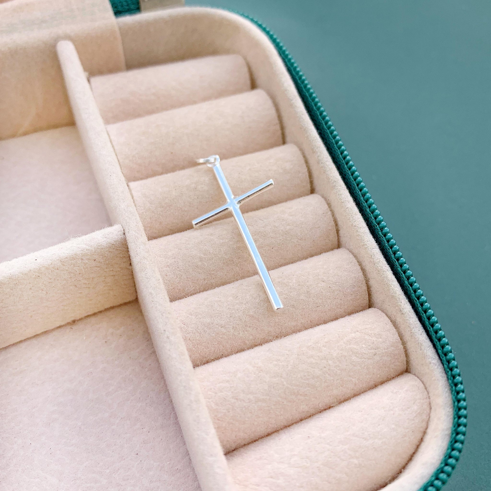 Pingente Cruz Palito Media