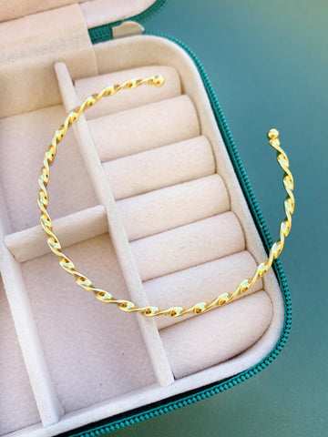 Bracelete Torcido Aro Fino