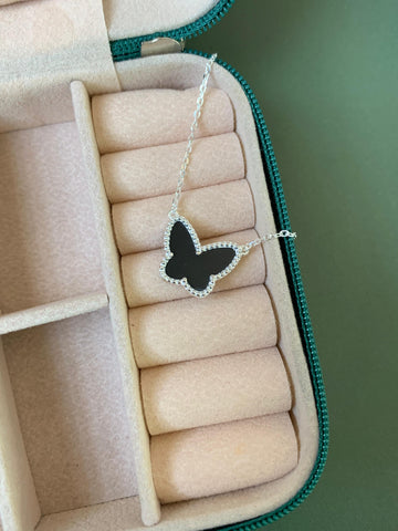 Gargantilha Borboleta Pedra Colorida