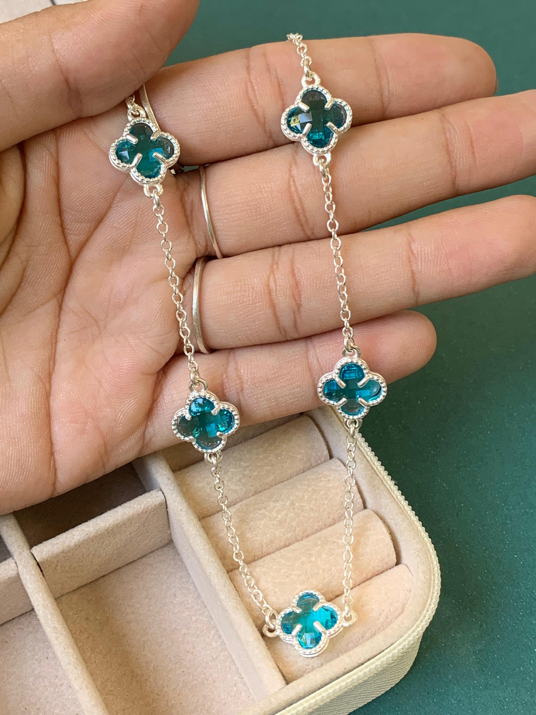 gargantilha 5 trevos 45 cm